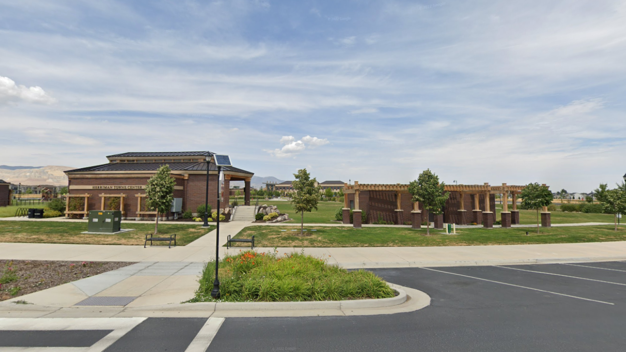 Entrance to J. Lynn Crane Park Riverton UT